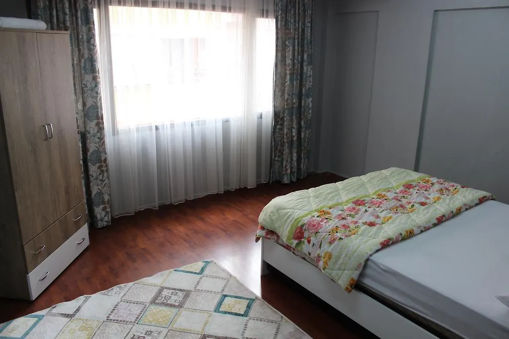 Carsi Apart Esmirna Turquía